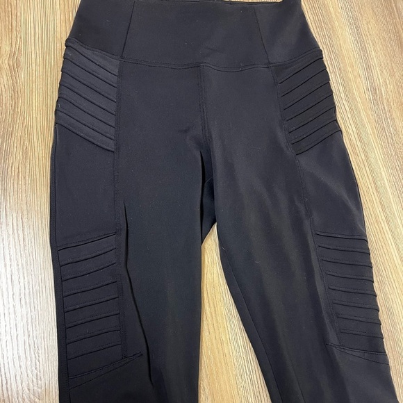 Athleta Delancey Moto Tight Sculptek Black‎ - Size XS - Picture 5 of 8